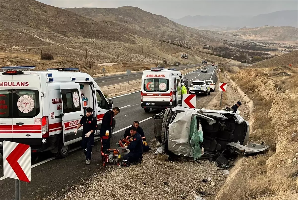 Malatya’da Araç Devrildi: 5 Yaralı